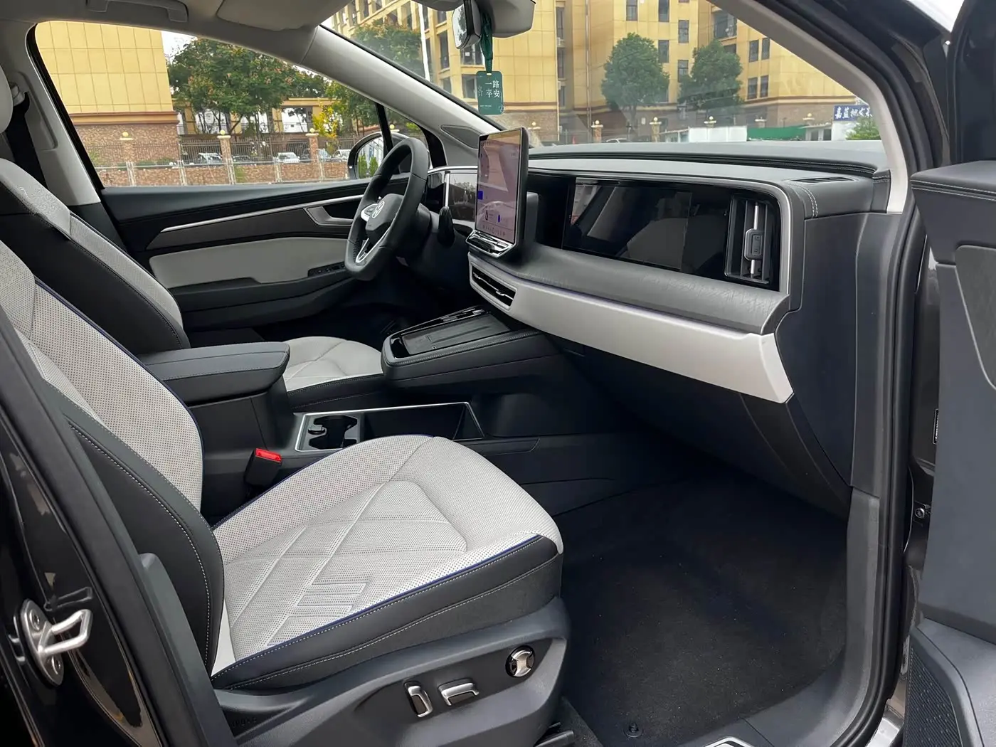Volkswagen Talagon 2025 — Photo 10/18