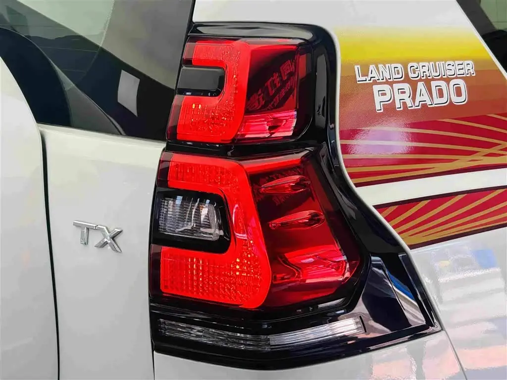 Toyota Prado 2020 — Photo 12/20