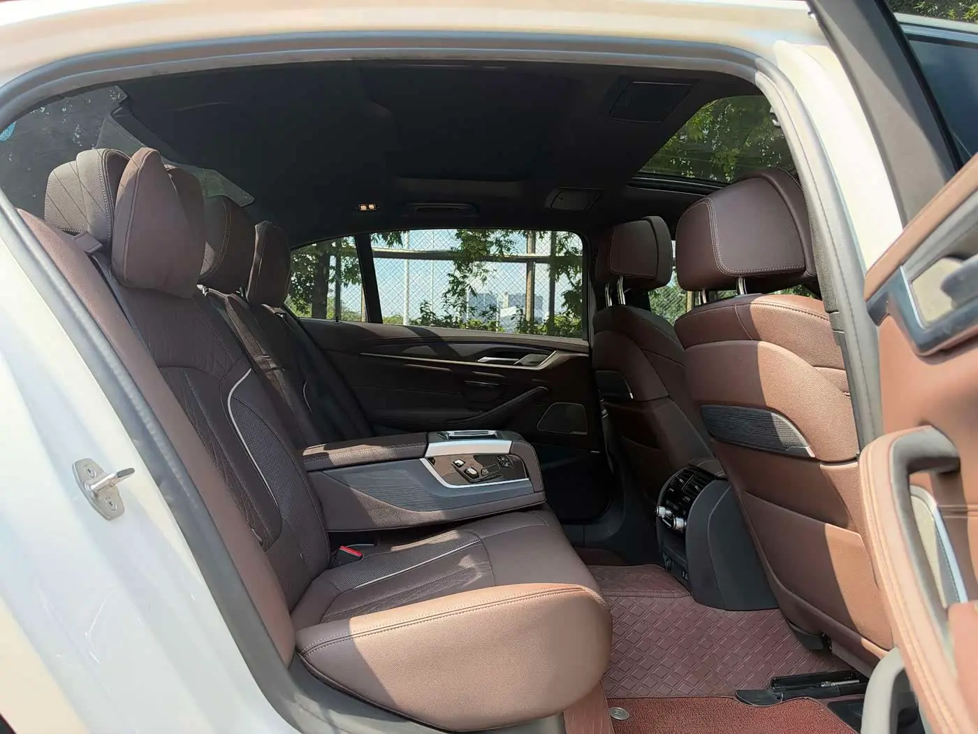 BMW 5 Series 2021 — Şəkil 10/20