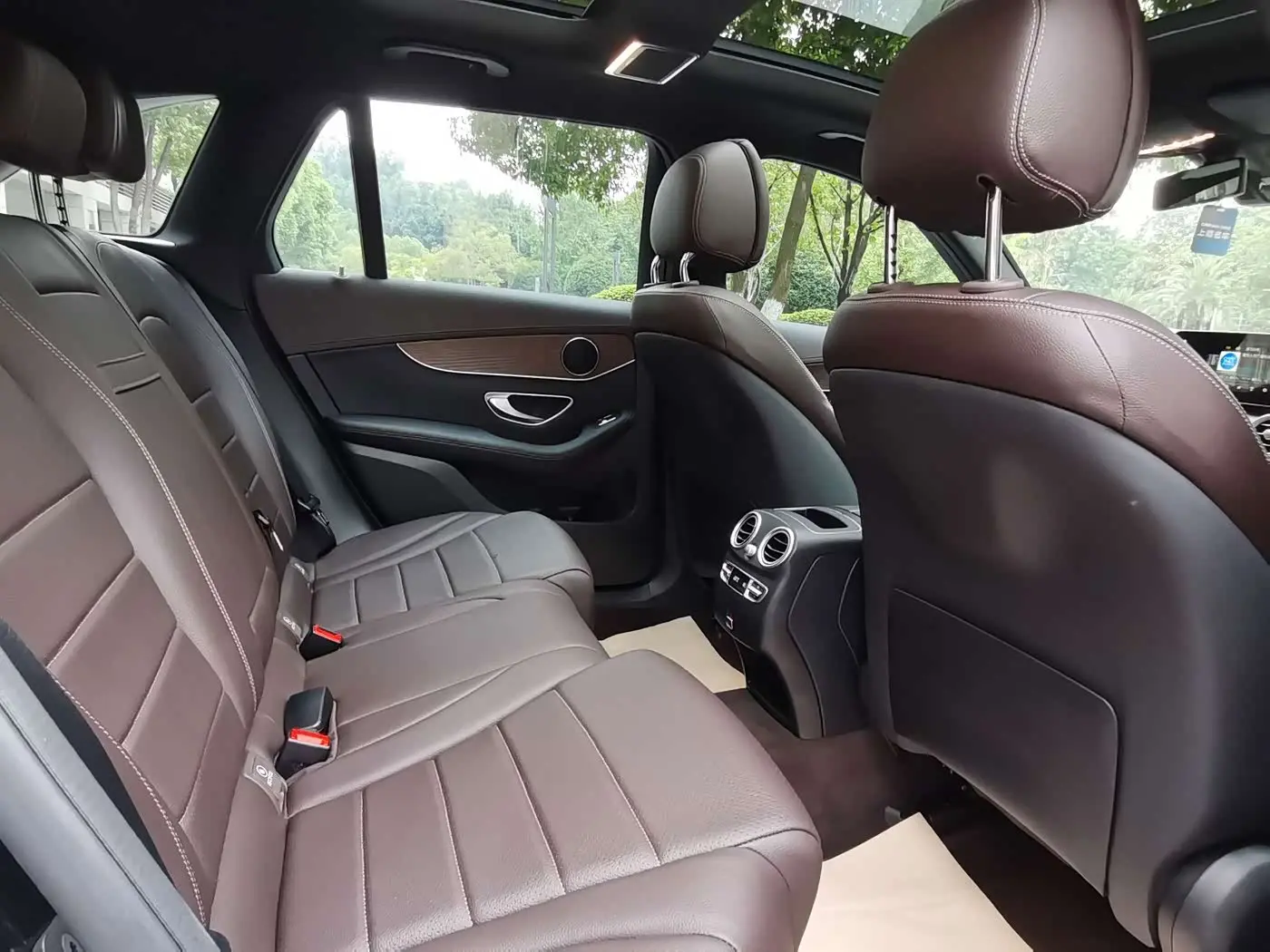 Mercedes-Benz GLC 2023 — Фото 18/20