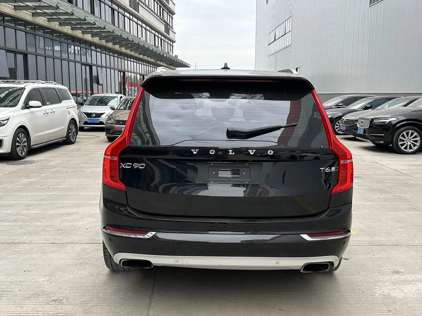 Volvo XC90 2017 — Фото 5/18