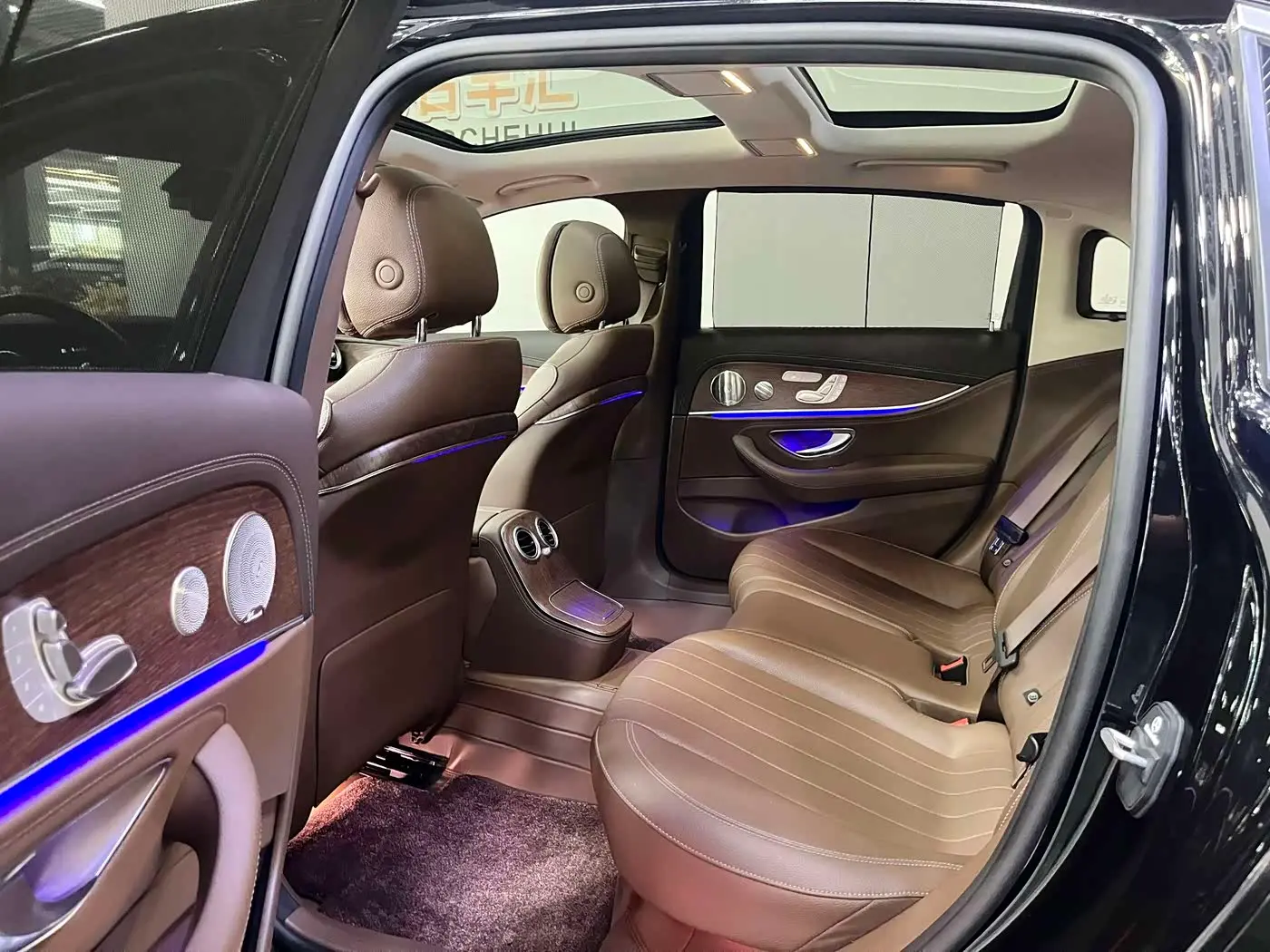 Mercedes-Benz E-Class 2023 — Фото 8/14
