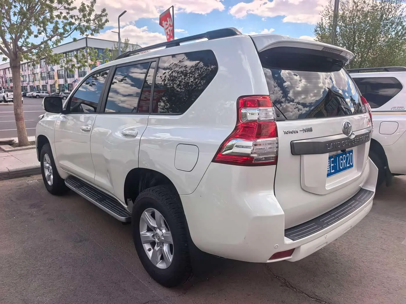 Toyota Prado 2017 — ფოტო 8/11