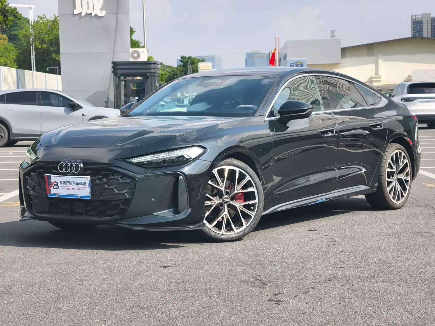 Audi A5L Sportback 2025 — Şəkil 1/10