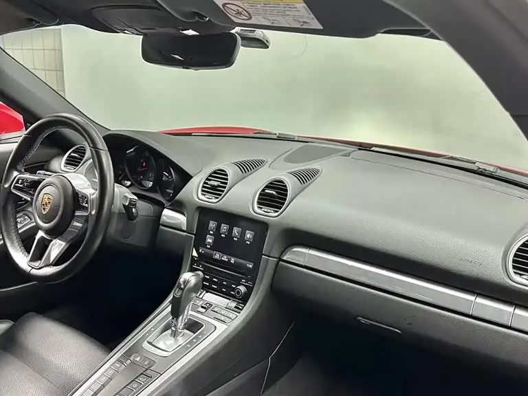 Porsche 718 2018 — Photo 11/14