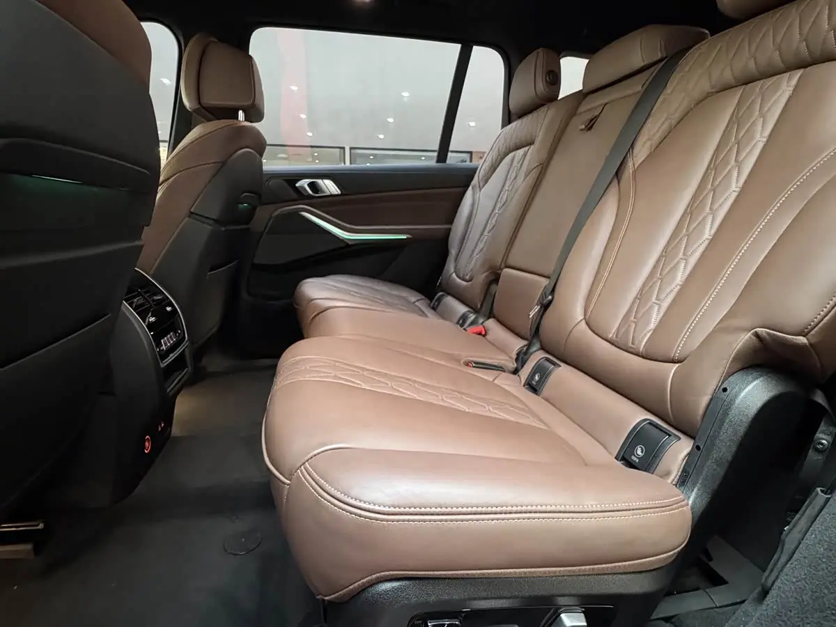 BMW X7 2019 — Şəkil 16/20