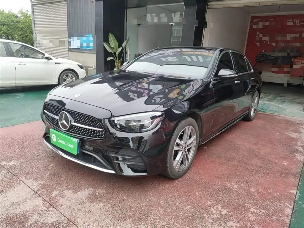 Mercedes-Benz E-Class 2020 — Фото 1/20