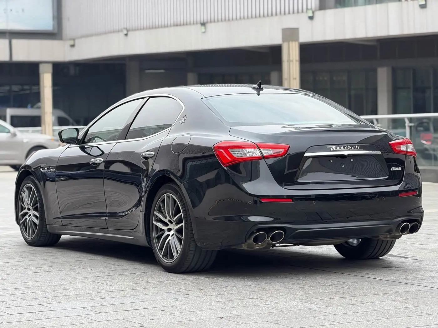 Maserati Ghibli 2018 — Фото 4/18