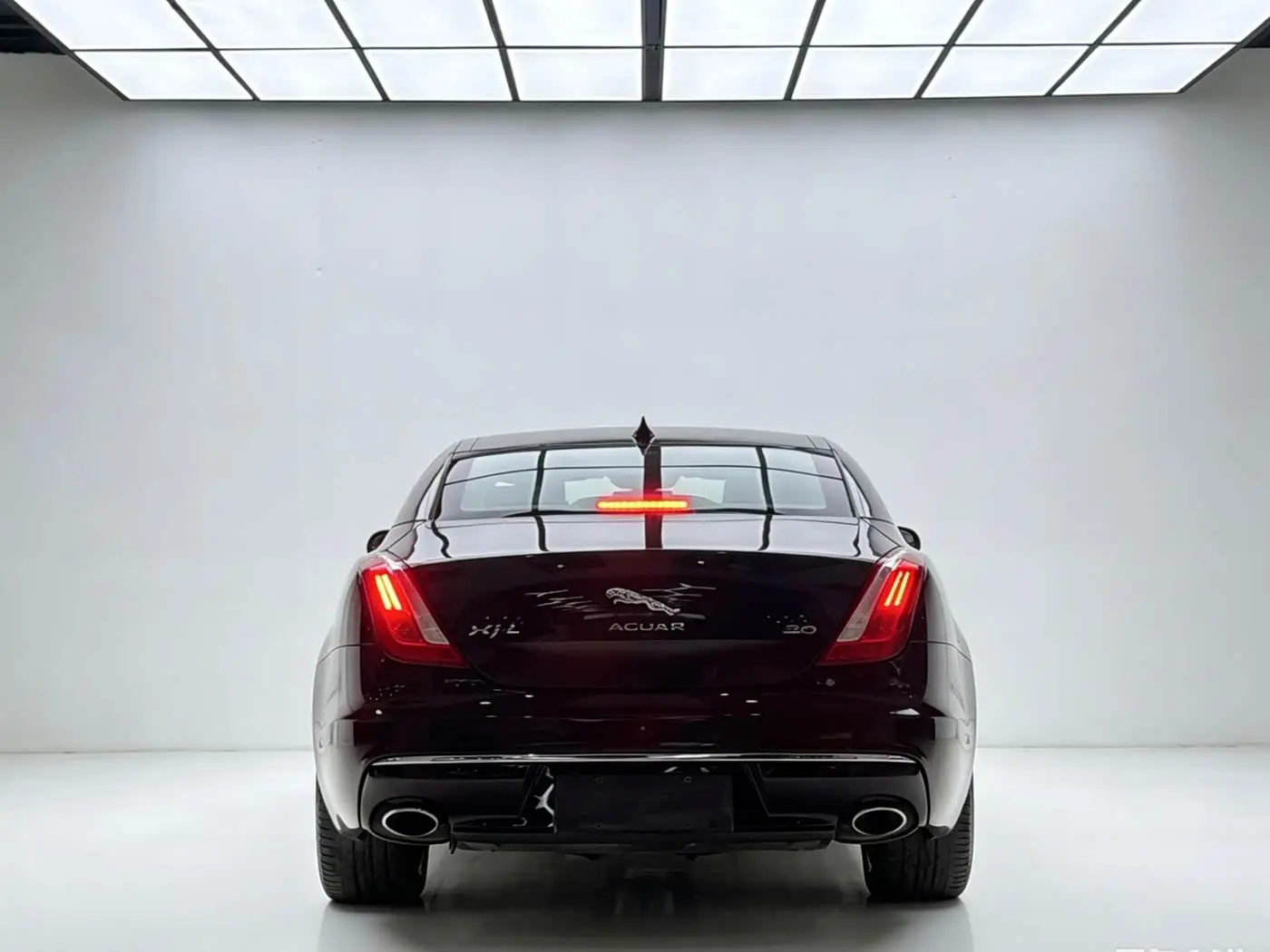 Jaguar XJ 2019 — Şəkil 4/16