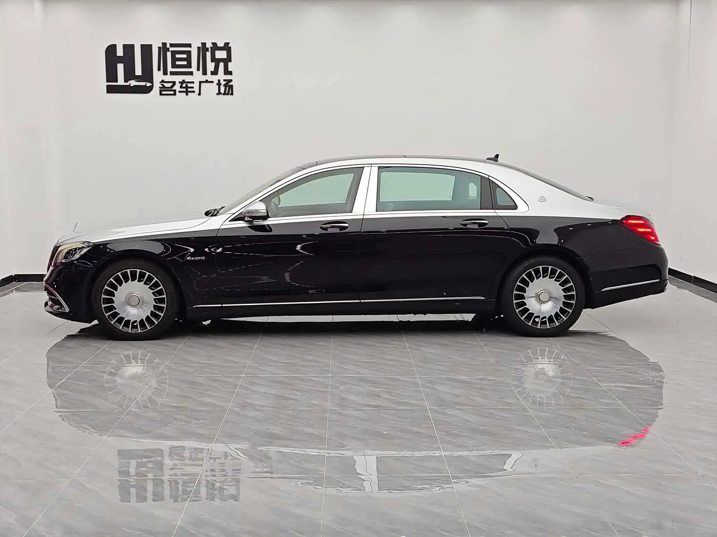 Mercedes-Benz Maybach S-Class 2015 — Photo 2/12