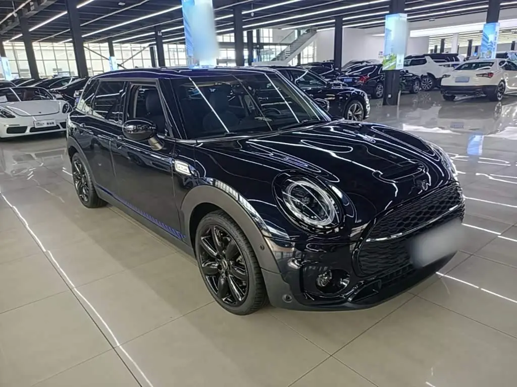 MINI CLUBMAN 2022 — Photo 4/20