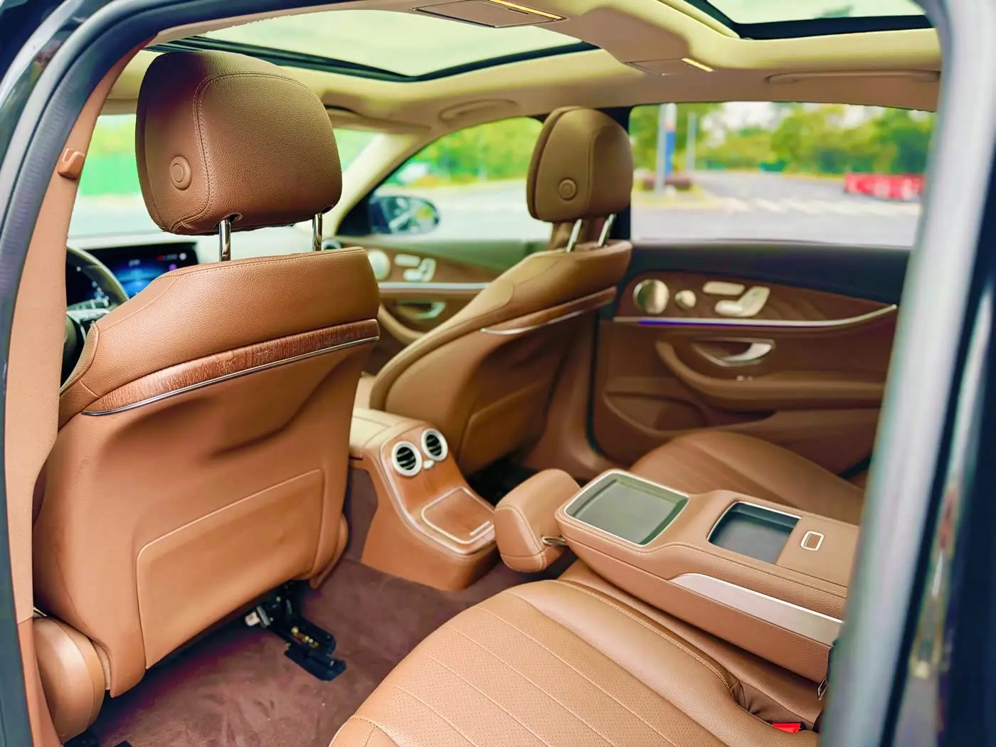 Mercedes-Benz E-Class 2023 — Şəkil 15/20