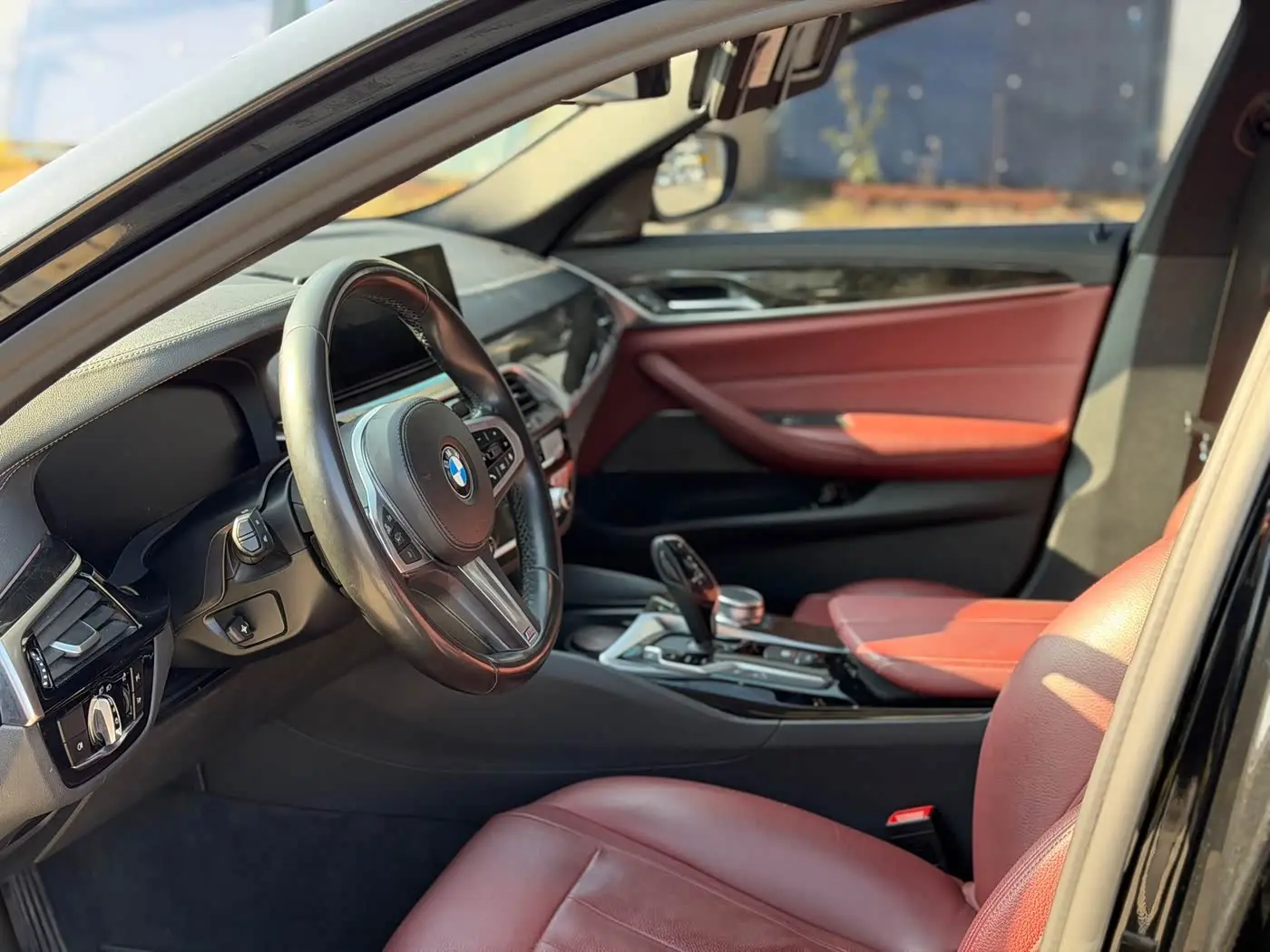 BMW 5 Series 2020 — Photo 5/19