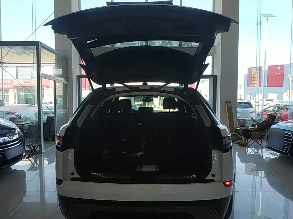 Land Rover Range Rover Velar 2019 — Фото 19/20