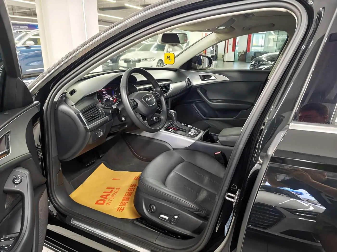 Audi A6L 2017 — Photo 8/14