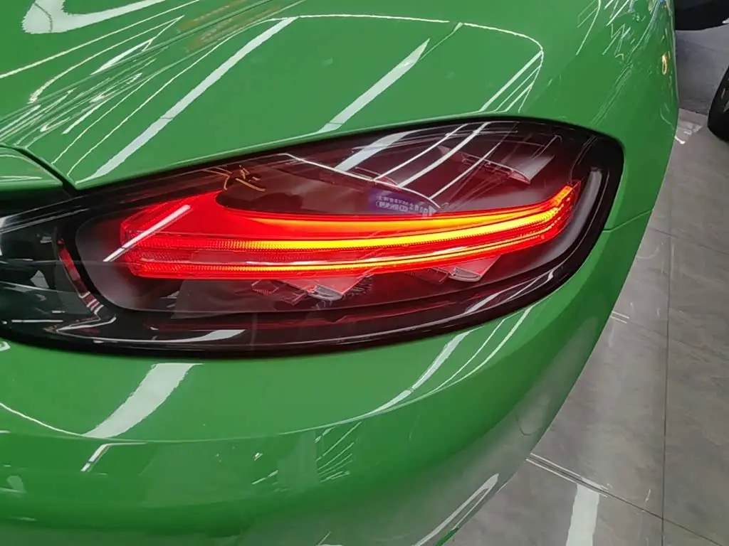 Porsche 718 2022 — Photo 8/20