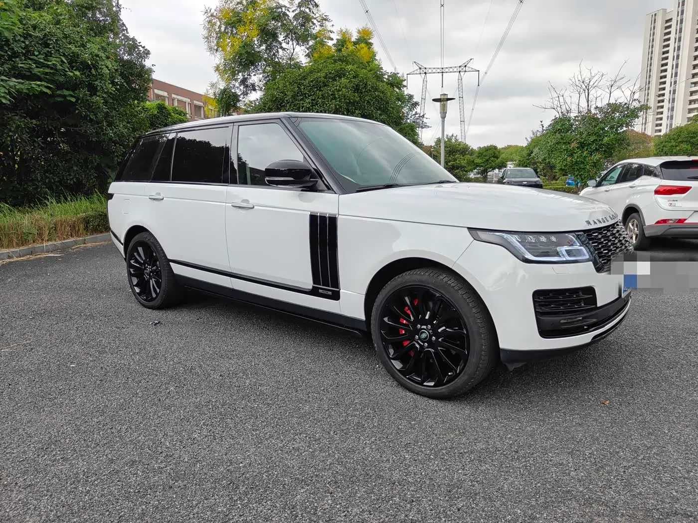 Land Rover Range Rover 2016 — Photo 3/9