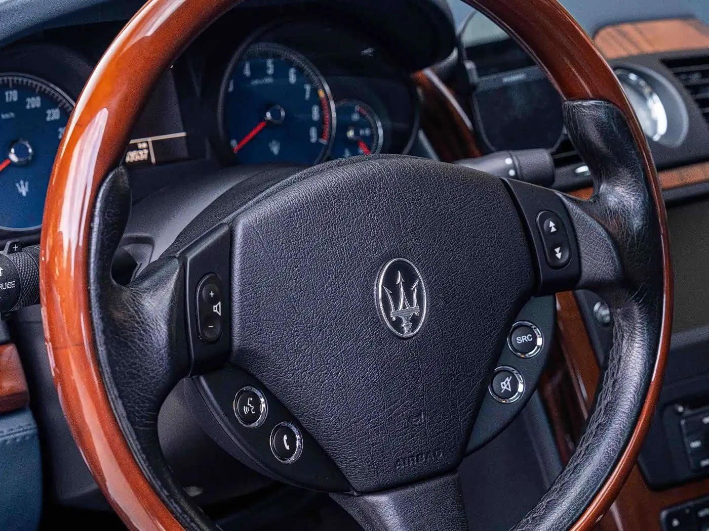Maserati Quattroporte 2010 — Şəkil 13/19