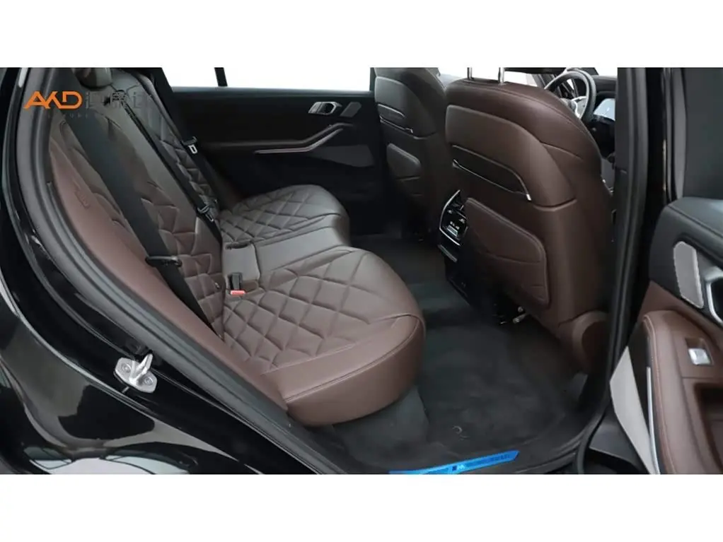 BMW X5 2023 — Фото 8/10