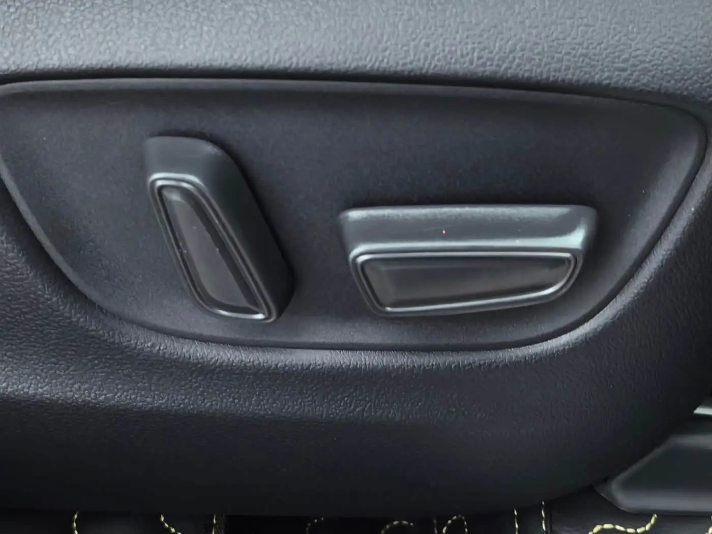 Toyota Crown Kluger 2024 — Photo 16/20