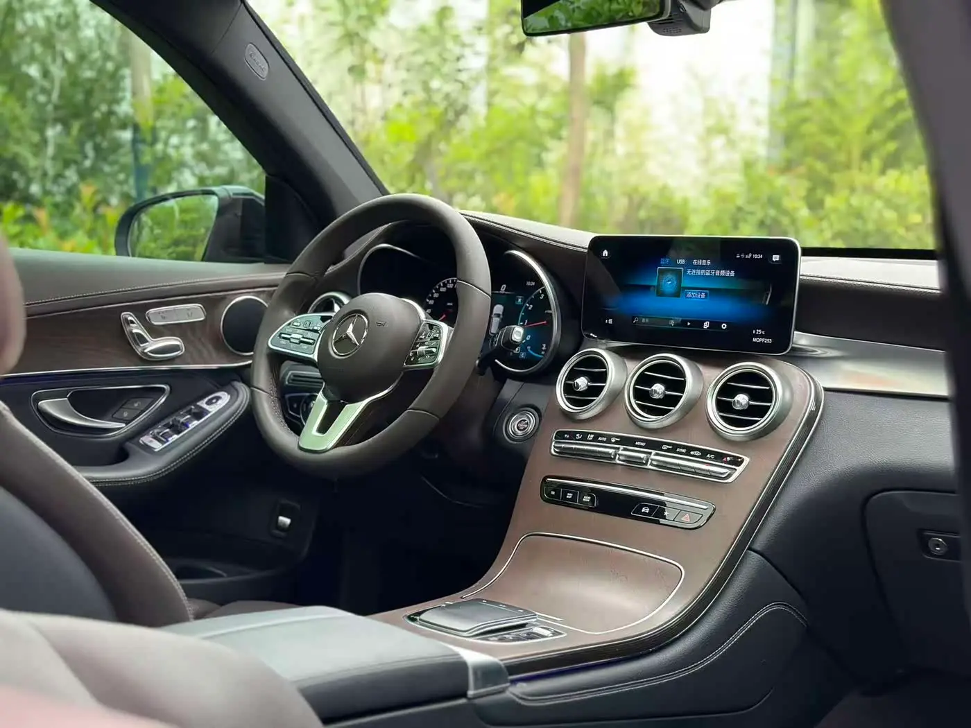 Mercedes-Benz GLC 2020 — Фото 6/11