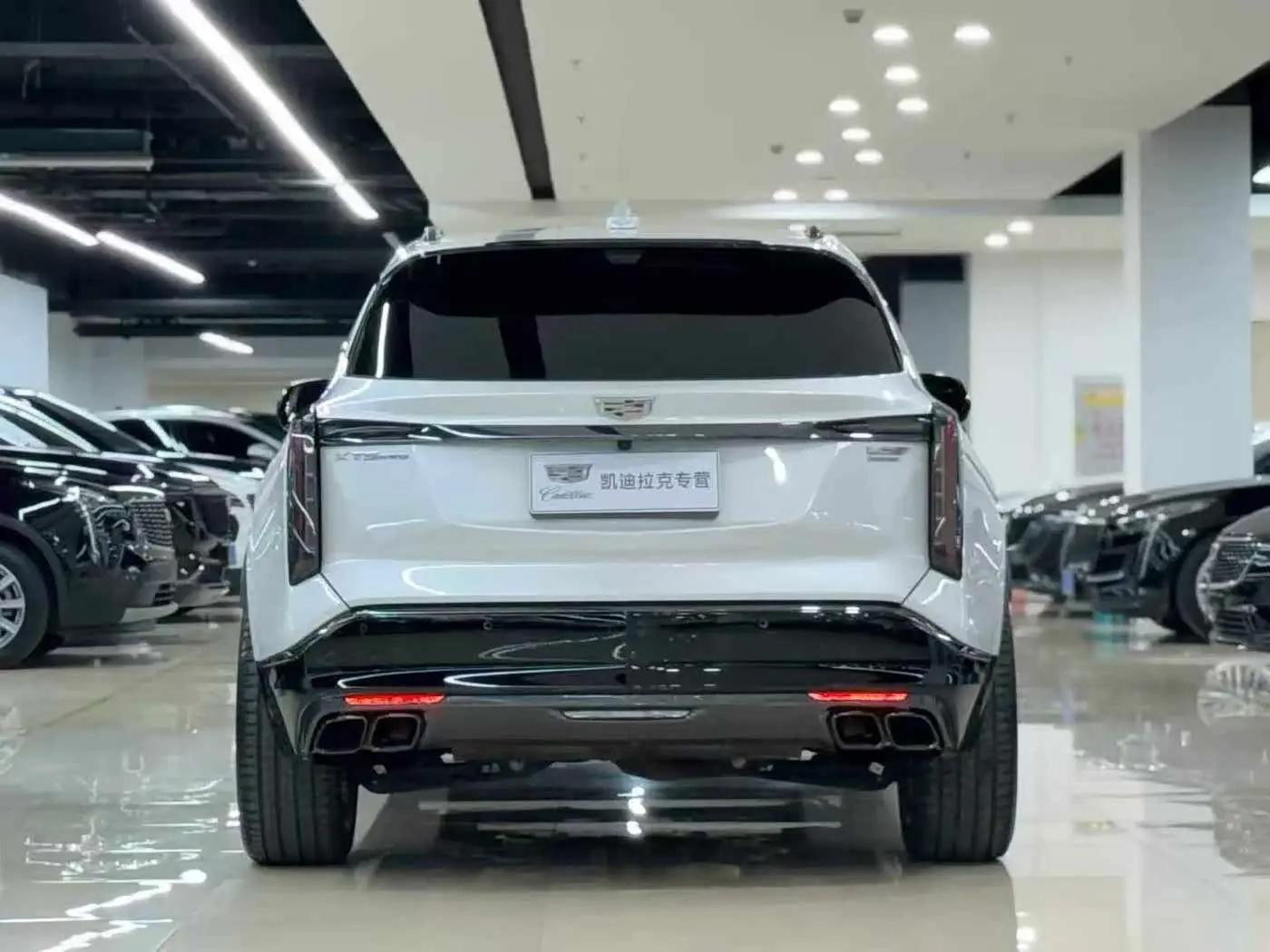 Cadillac XT5 2024 — Photo 8/9