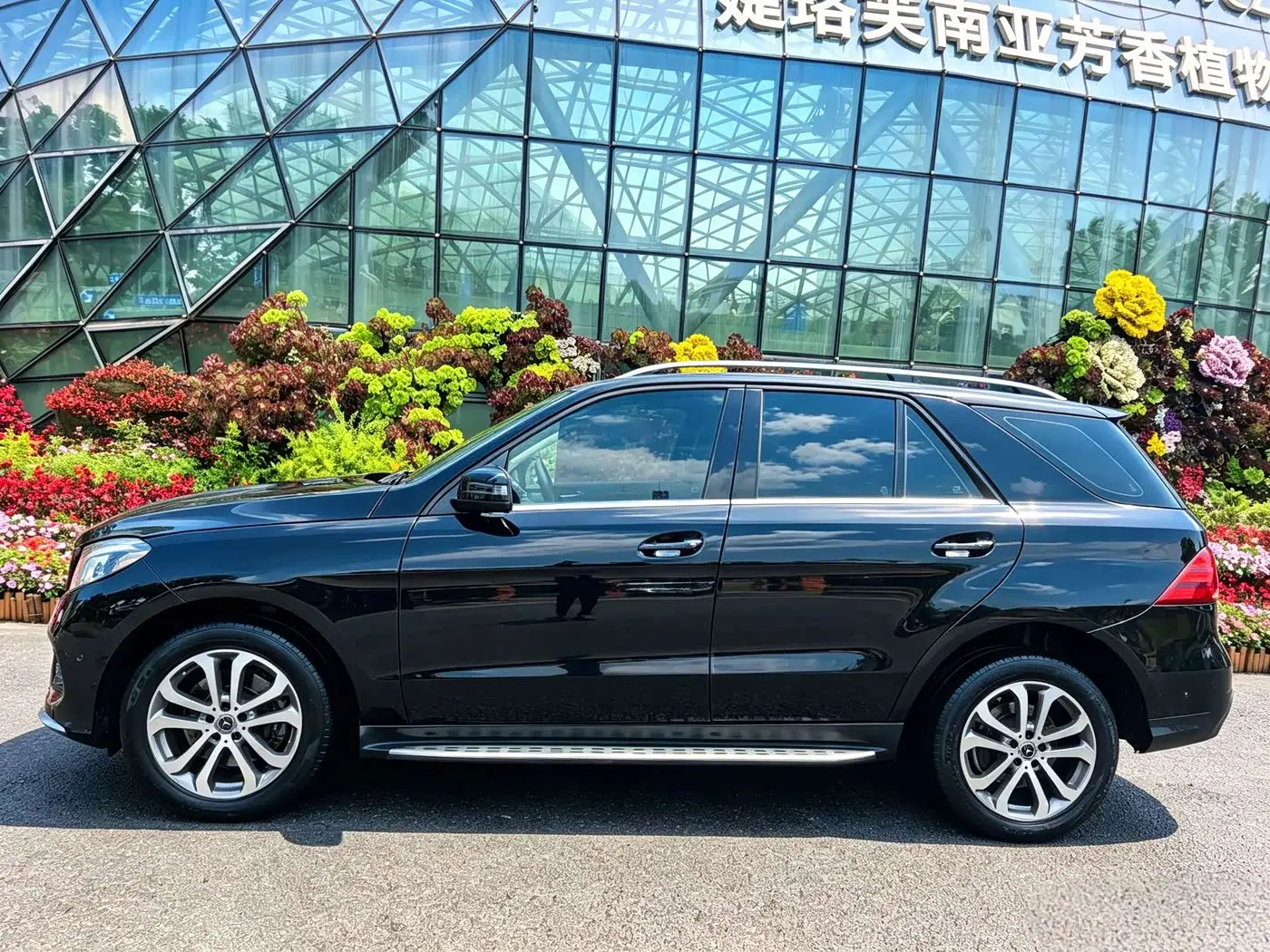 Mercedes-Benz GLE 2018 — Photo 3/15