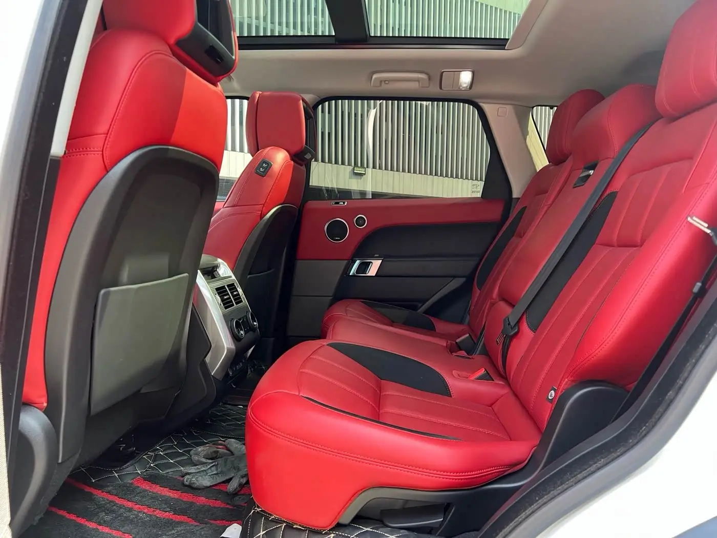 Land Rover Range Rover Sport 2020 — Photo 9/20