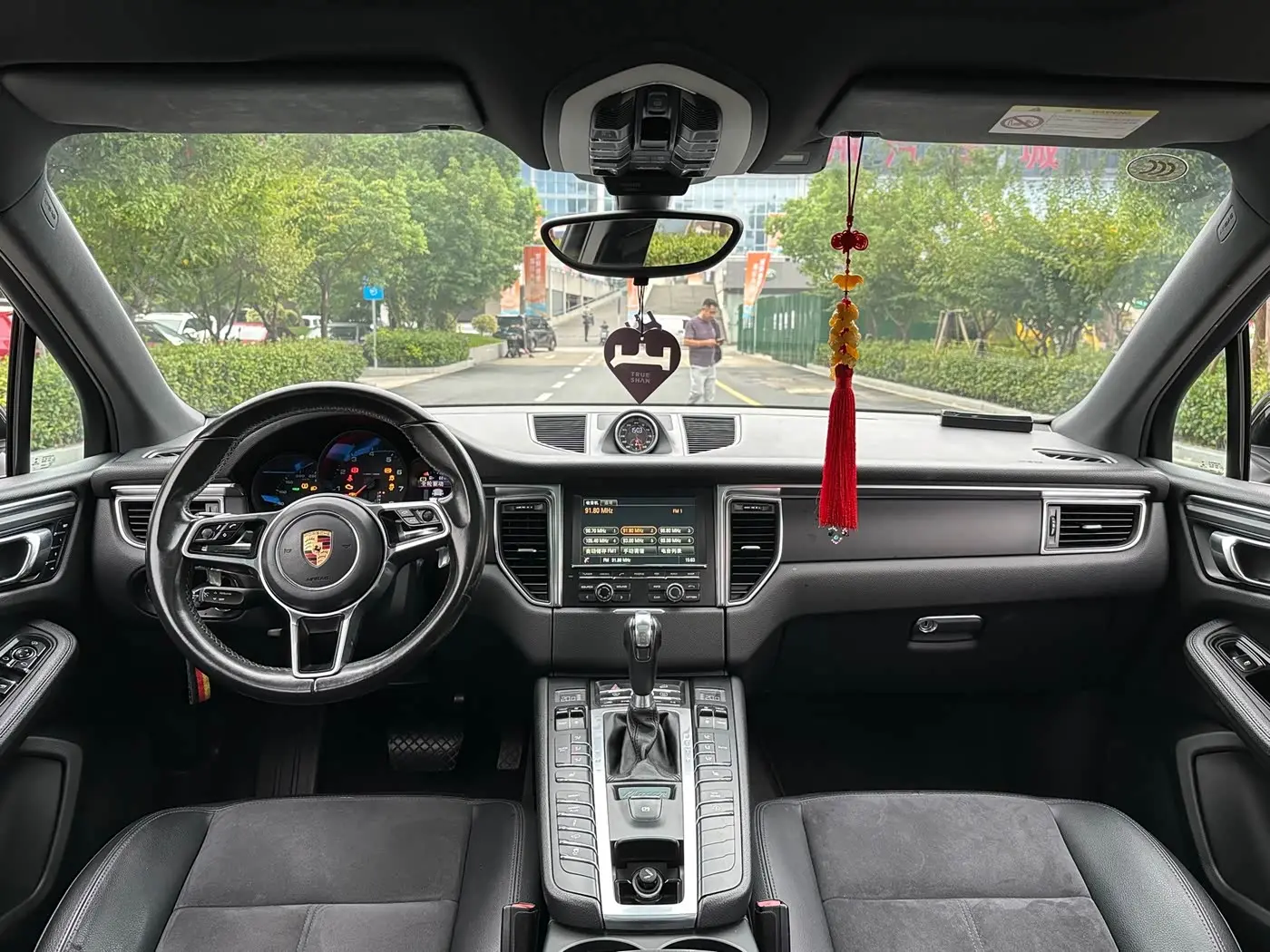 Porsche Macan 2016 — Фото 11/15