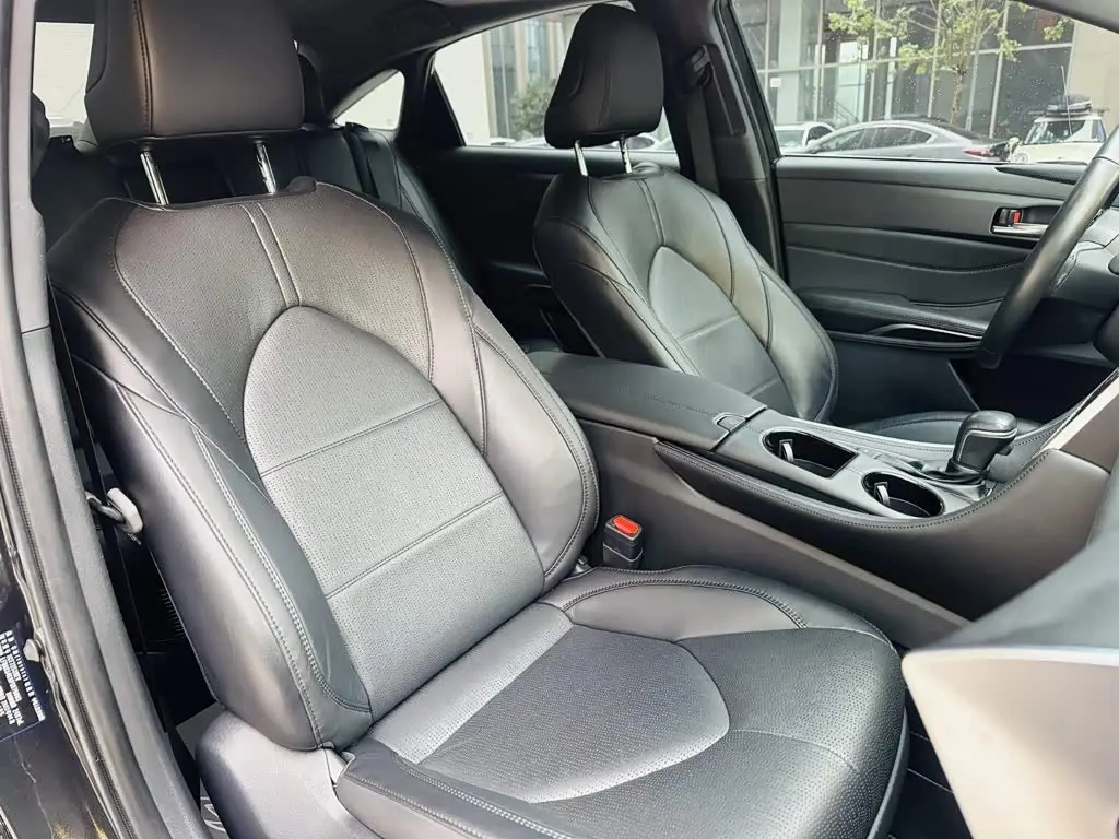 Toyota Avalon 2023 — Photo 6/20