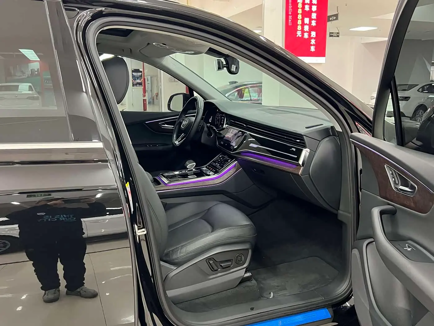 Audi Q7 2022 — Photo 10/17