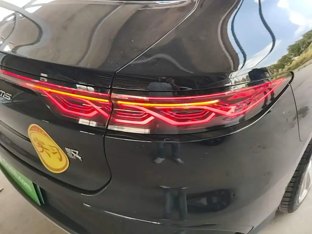 BYD Han 2023 — Şəkil 8/20