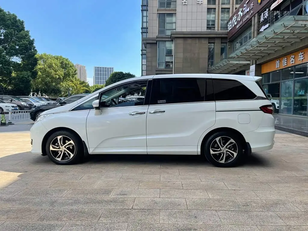 Honda Odyssey 2018 — Şəkil 6/20