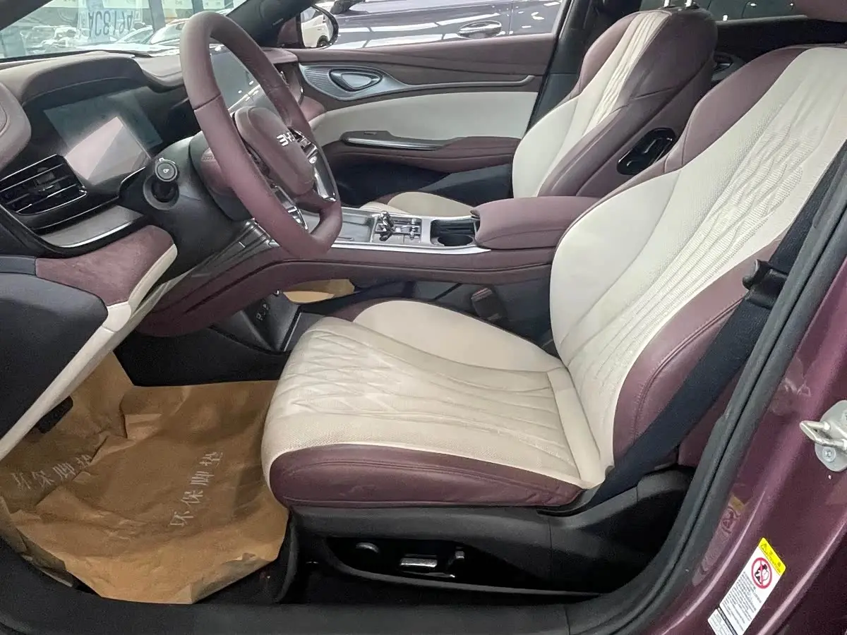 BYD Seal 2023 — Photo 14/15