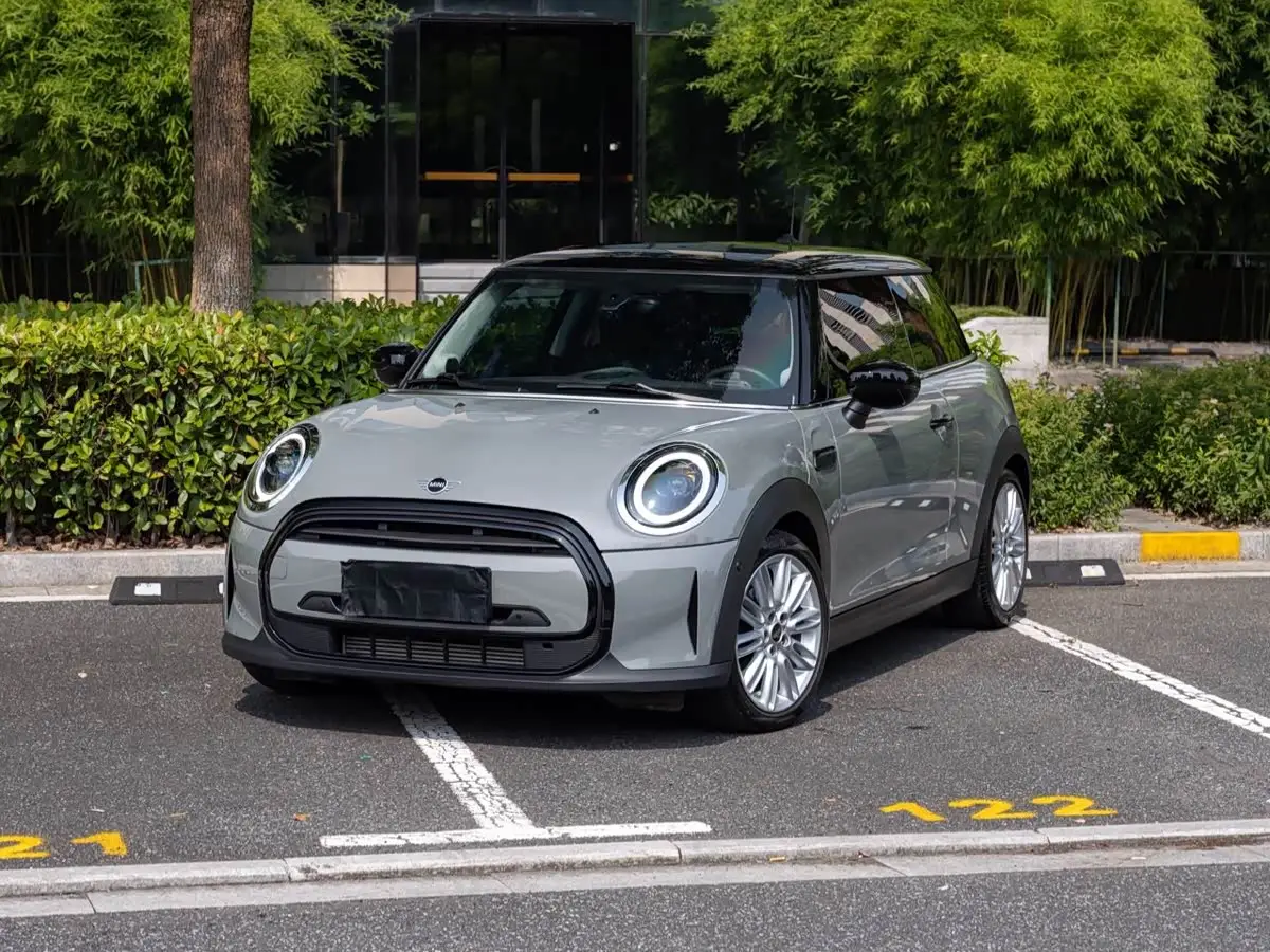 MINI MINI, 2022