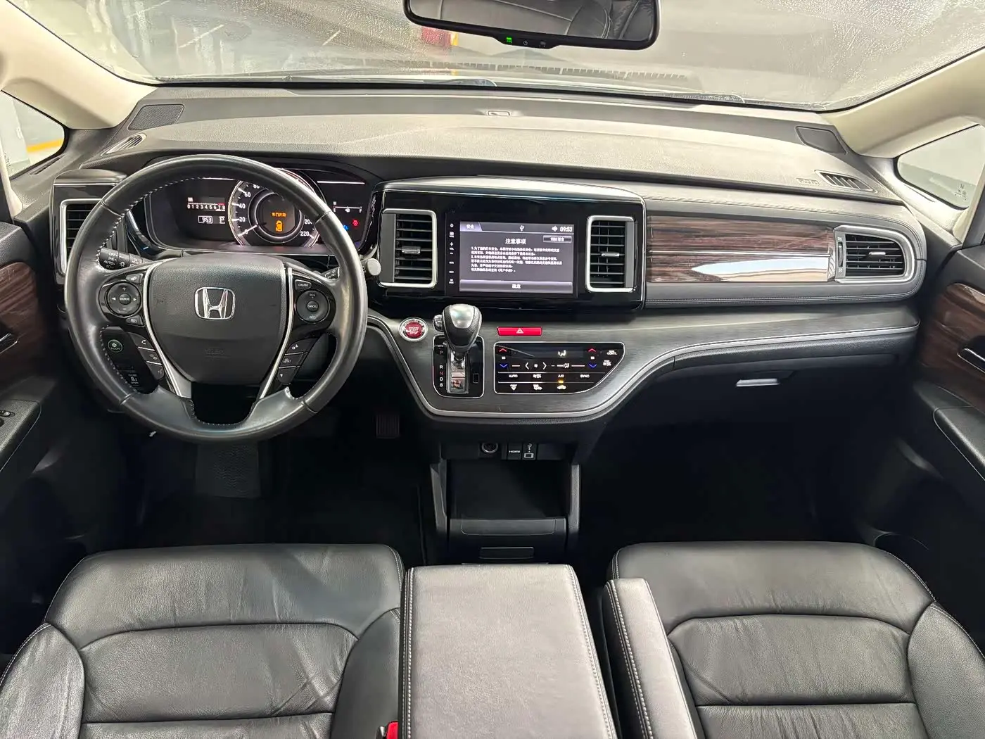 Honda Elysion 2019 — Фото 9/16