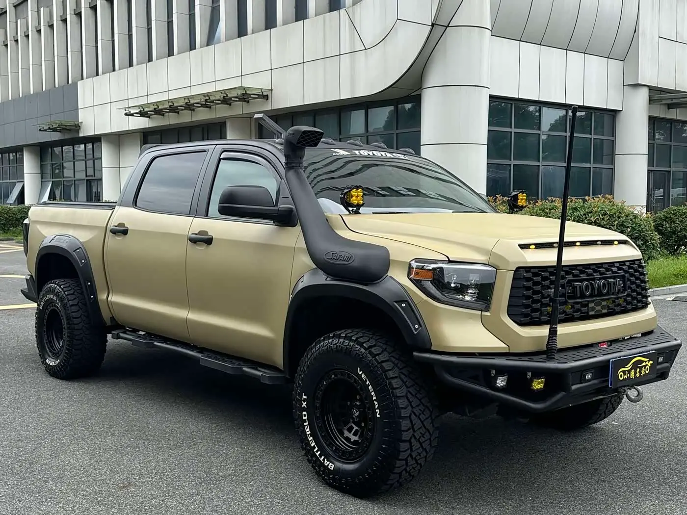 Toyota Tundra 2014 — ფოტო 3/17