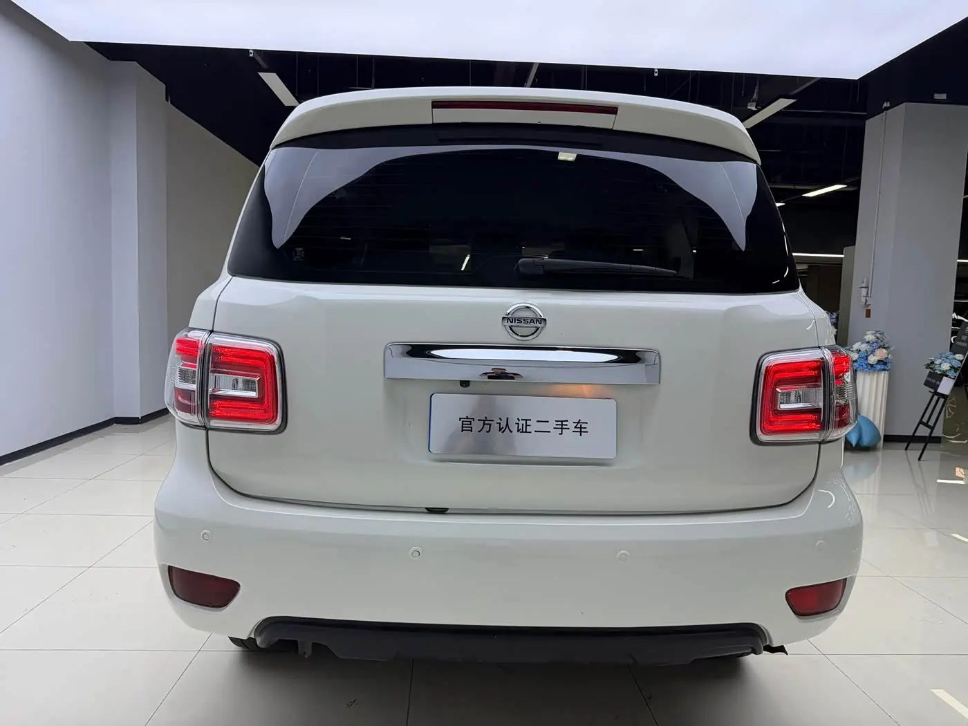 Nissan Patrol 2019 — Photo 8/9