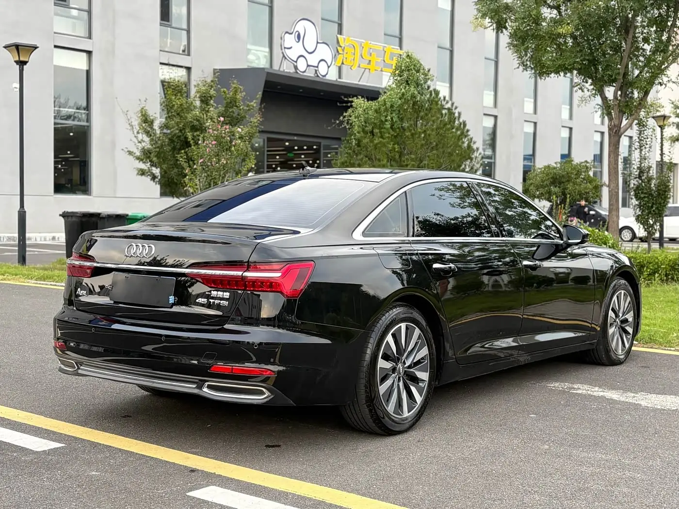 Audi A6L 2020 — Şəkil 5/14