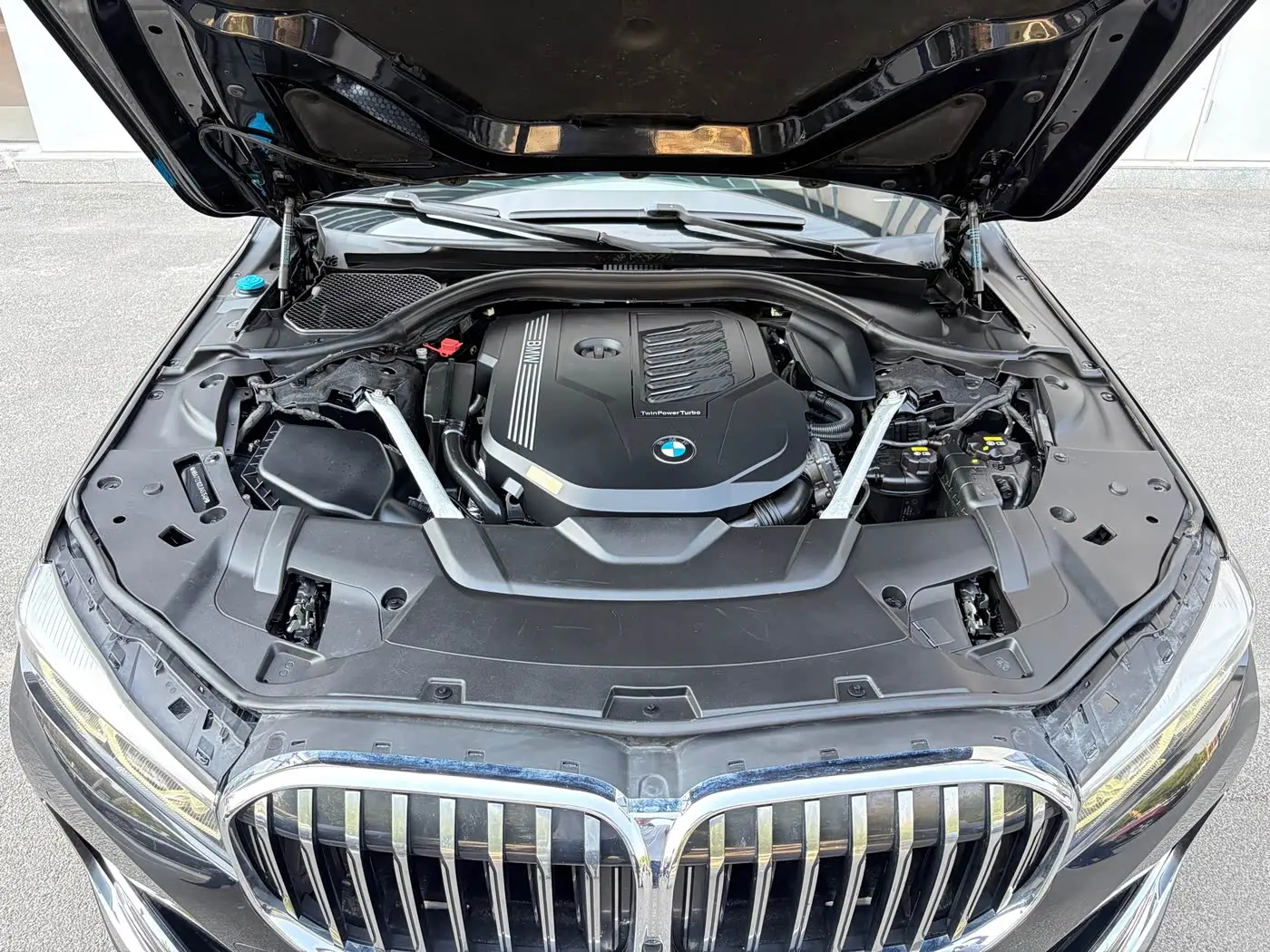 BMW 7 Series 2020 — Photo 8/20
