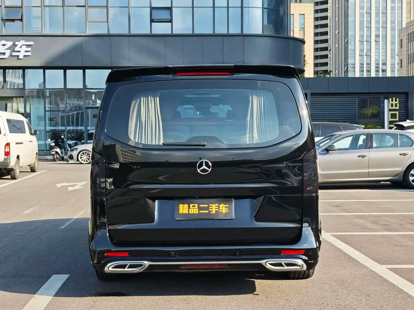 Mercedes-Benz Vito 2023 — Photo 5/17
