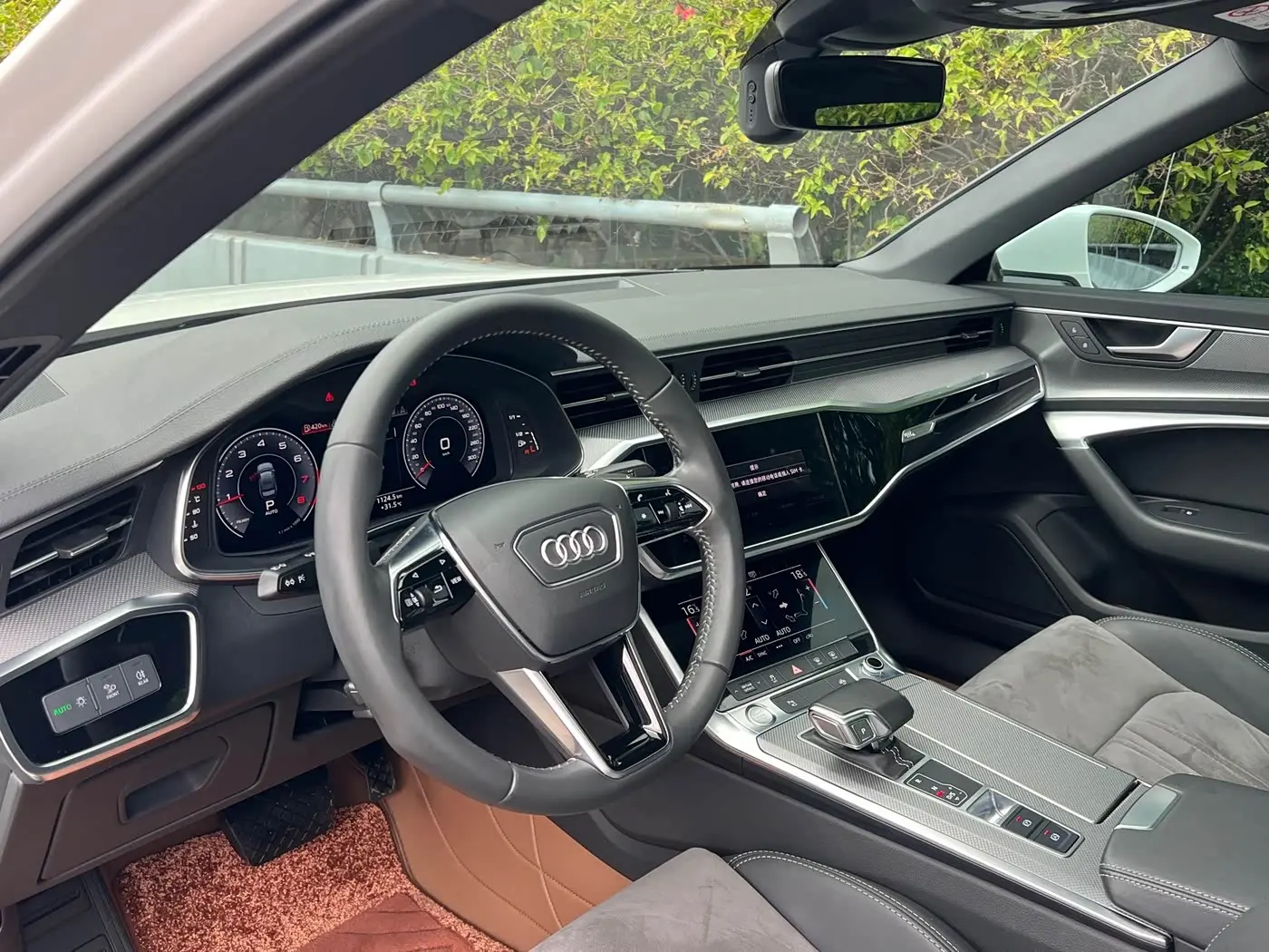 Audi A6L 2020 — Şəkil 10/18