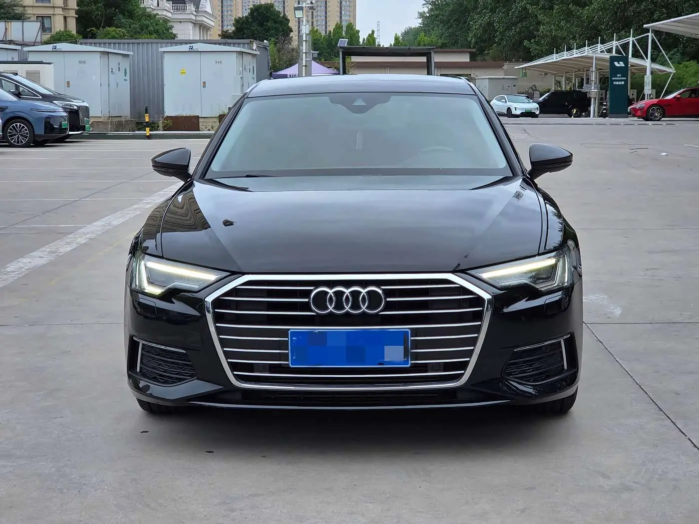Audi A6L 2021 — Фото 2/16