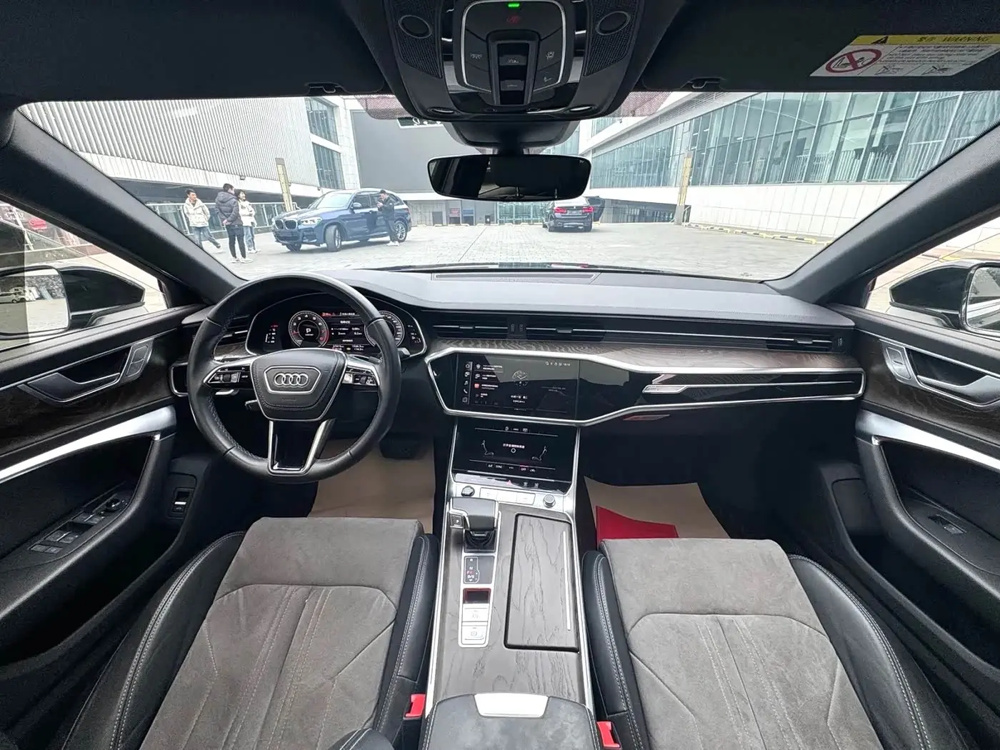 Audi A6L 2024 — Photo 12/15