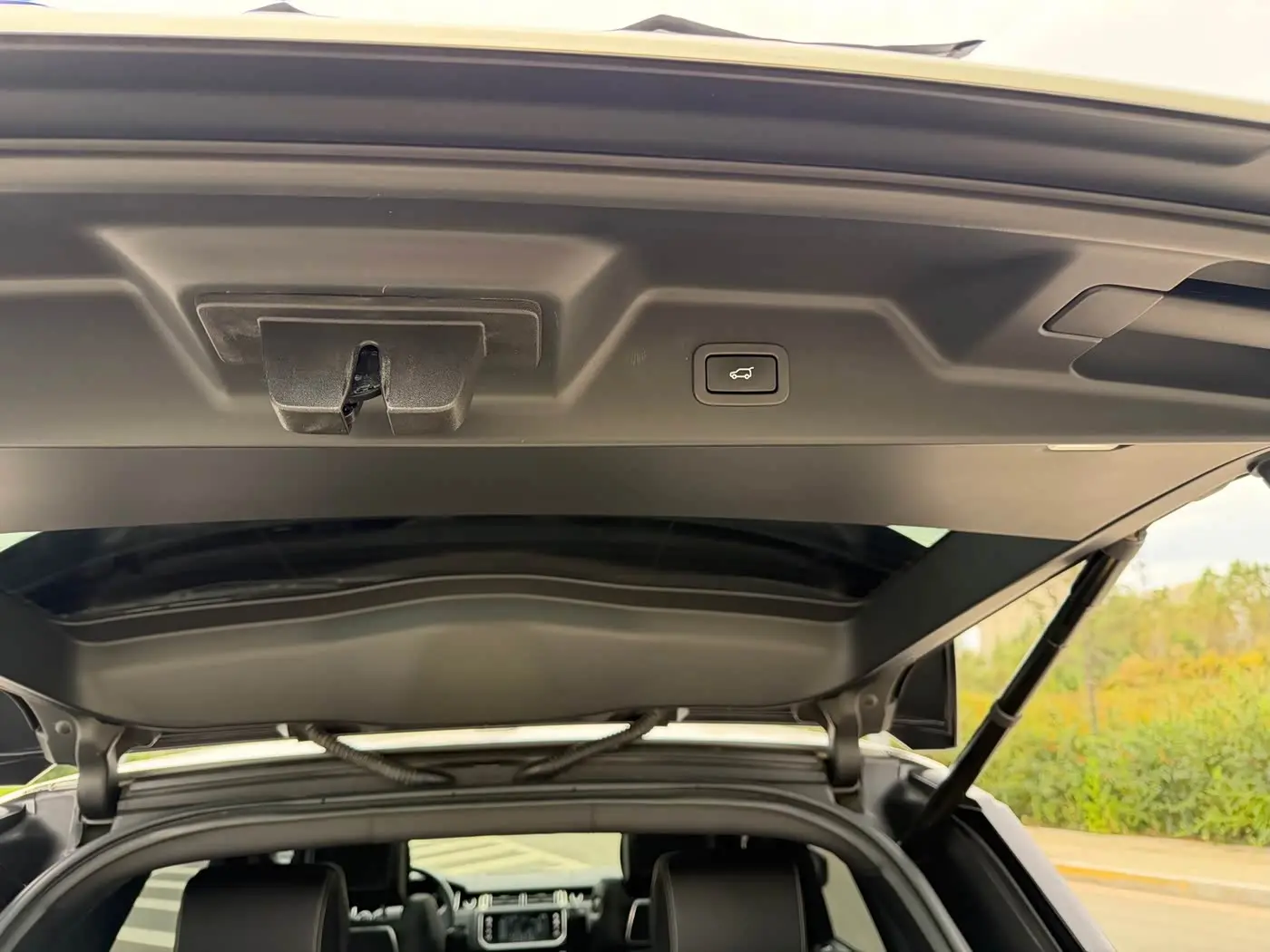 Land Rover Range Rover 2013 — Şəkil 18/19