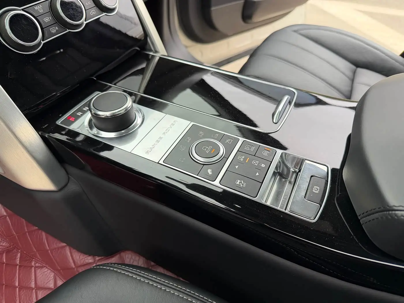 Land Rover Range Rover 2013 — Şəkil 10/19