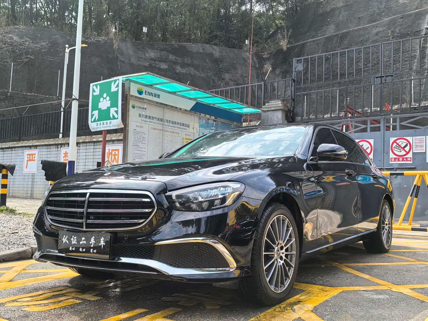 Mercedes-Benz E-Class 2022 — Фото 1/15