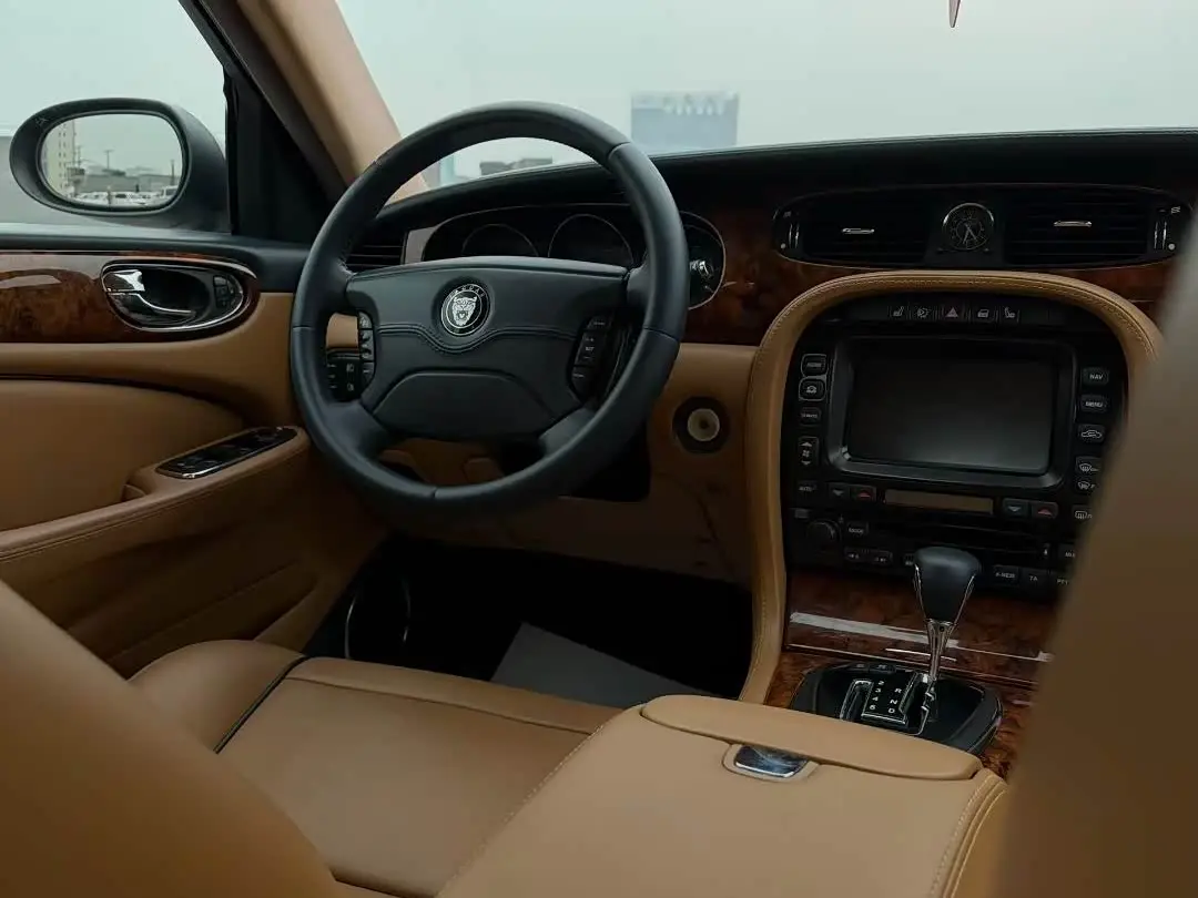 Jaguar XJ 2007 — Şəkil 7/9