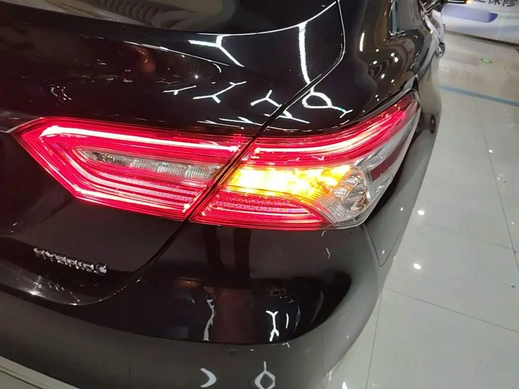 Toyota Camry 2024 — Şəkil 8/20