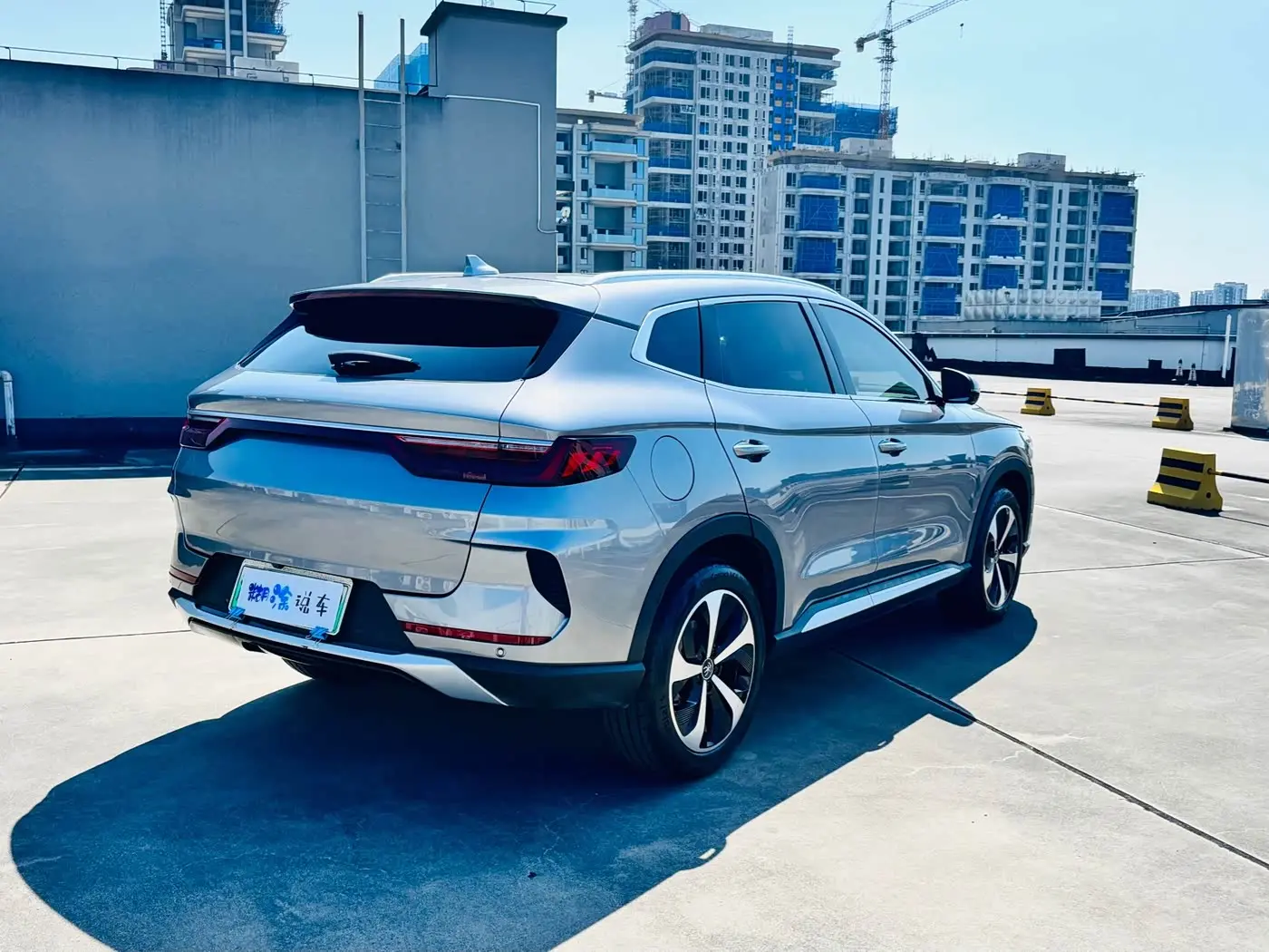 BYD Song PLUS PHEV 2023 — Photo 6/18